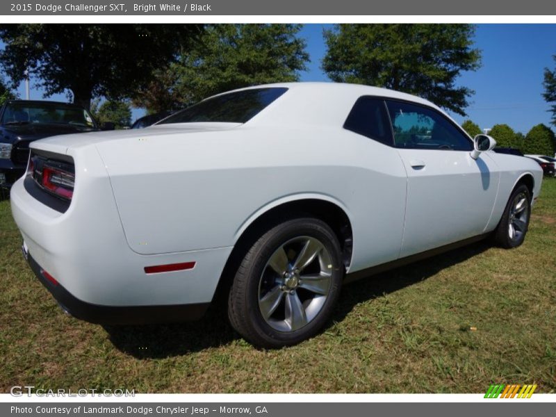Bright White / Black 2015 Dodge Challenger SXT