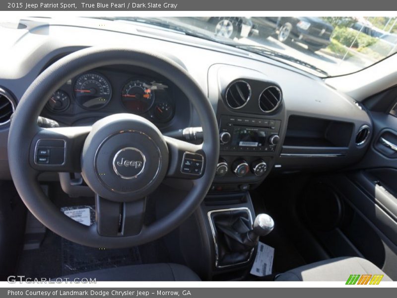 Dashboard of 2015 Patriot Sport