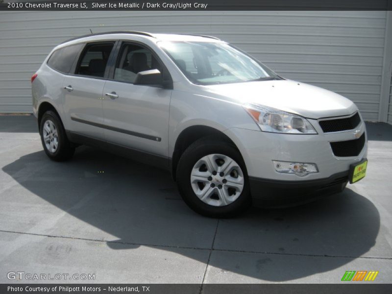 Silver Ice Metallic / Dark Gray/Light Gray 2010 Chevrolet Traverse LS