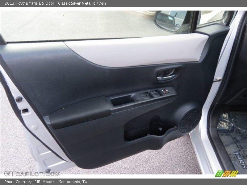 Classic Silver Metallic / Ash 2013 Toyota Yaris L 5 Door