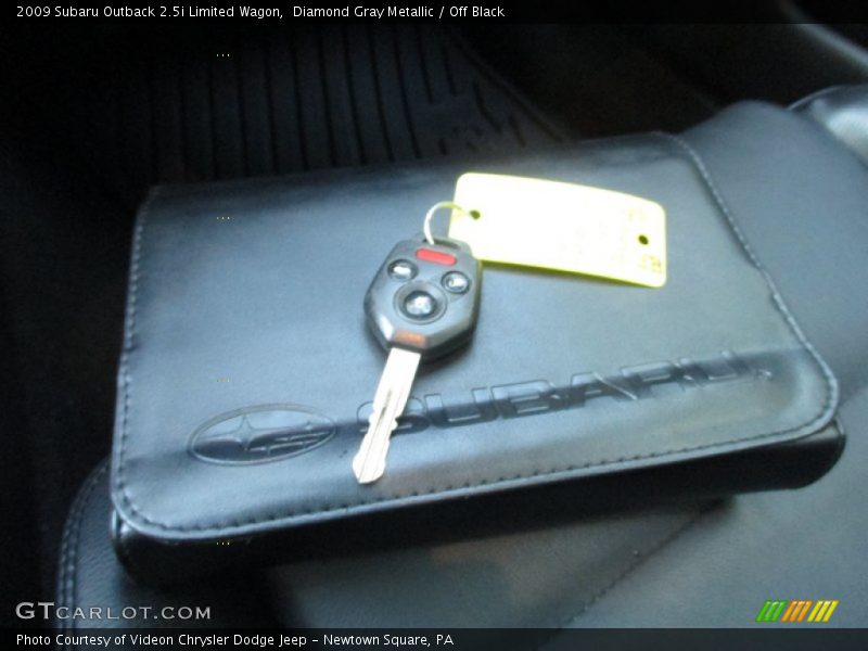 Diamond Gray Metallic / Off Black 2009 Subaru Outback 2.5i Limited Wagon