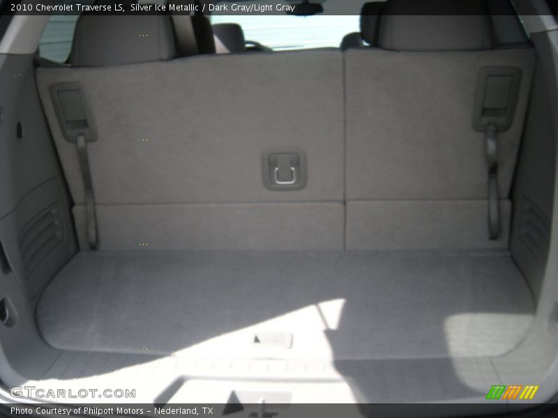 Silver Ice Metallic / Dark Gray/Light Gray 2010 Chevrolet Traverse LS
