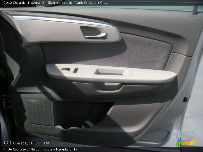 Silver Ice Metallic / Dark Gray/Light Gray 2010 Chevrolet Traverse LS