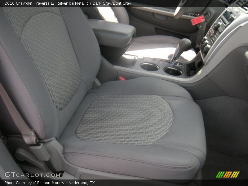 Silver Ice Metallic / Dark Gray/Light Gray 2010 Chevrolet Traverse LS