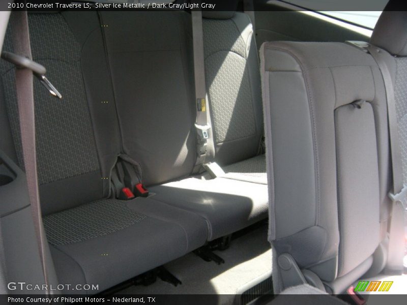 Silver Ice Metallic / Dark Gray/Light Gray 2010 Chevrolet Traverse LS
