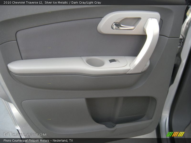 Silver Ice Metallic / Dark Gray/Light Gray 2010 Chevrolet Traverse LS