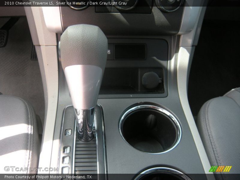 Silver Ice Metallic / Dark Gray/Light Gray 2010 Chevrolet Traverse LS