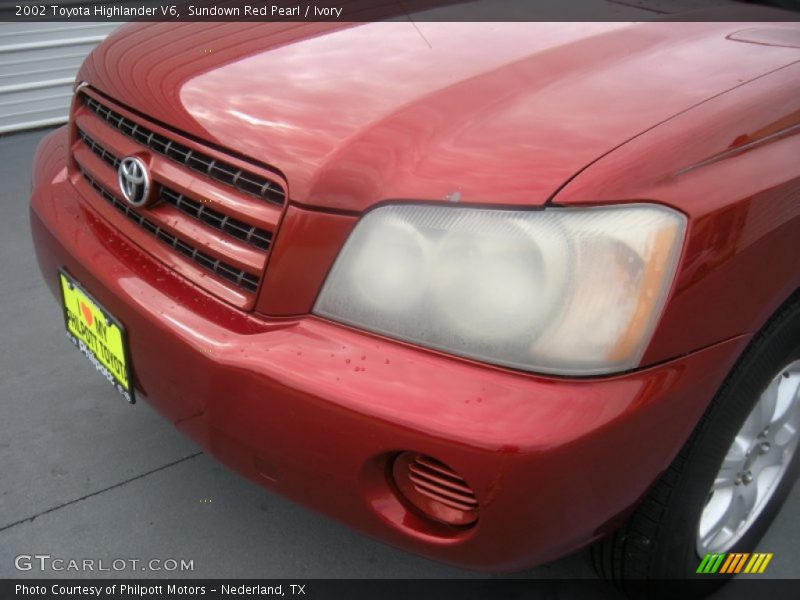 Sundown Red Pearl / Ivory 2002 Toyota Highlander V6