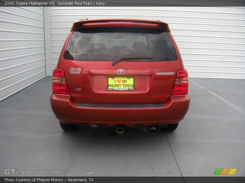 Sundown Red Pearl / Ivory 2002 Toyota Highlander V6