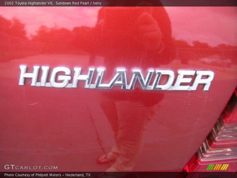 Sundown Red Pearl / Ivory 2002 Toyota Highlander V6
