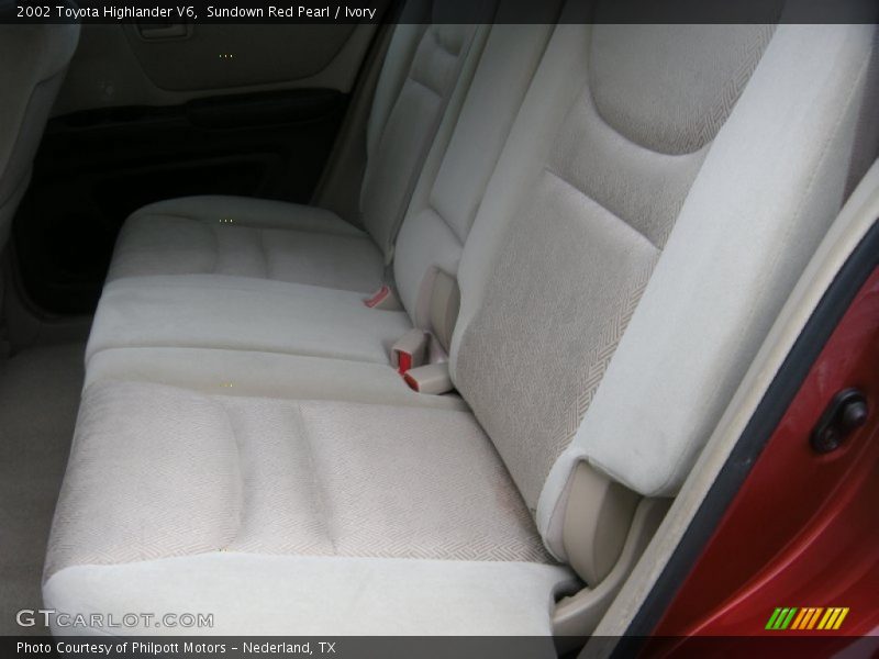 Sundown Red Pearl / Ivory 2002 Toyota Highlander V6