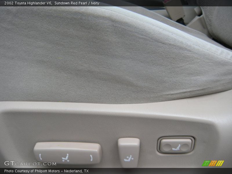 Sundown Red Pearl / Ivory 2002 Toyota Highlander V6