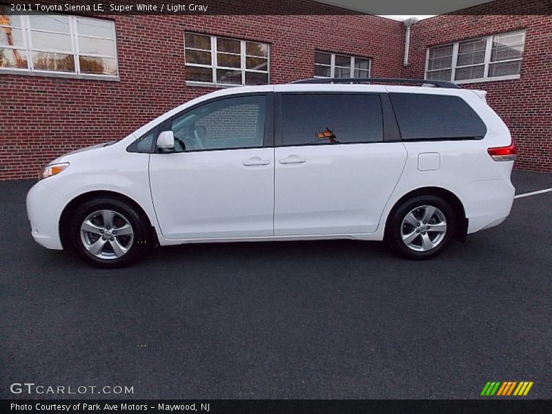 Super White / Light Gray 2011 Toyota Sienna LE