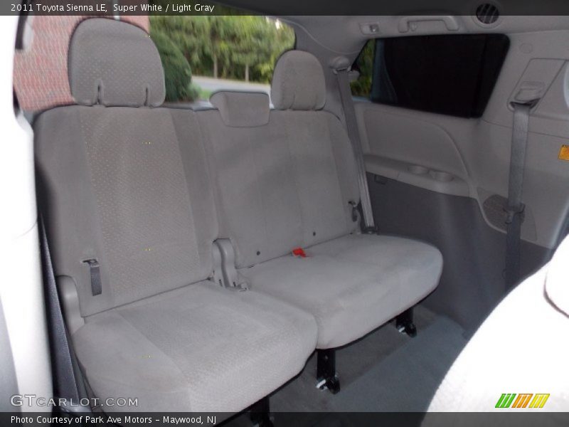 Super White / Light Gray 2011 Toyota Sienna LE
