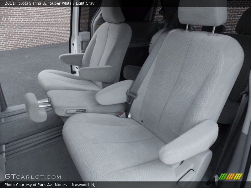 Super White / Light Gray 2011 Toyota Sienna LE