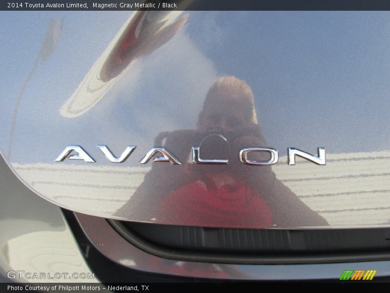 Magnetic Gray Metallic / Black 2014 Toyota Avalon Limited