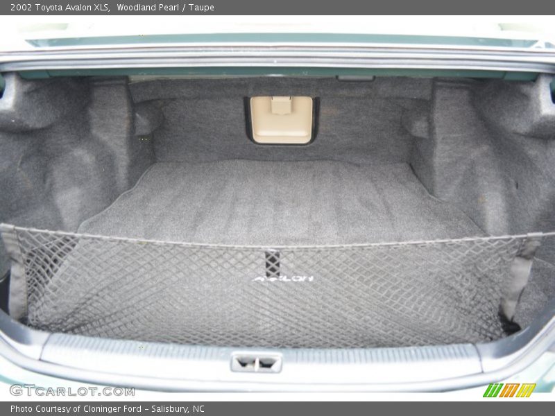  2002 Avalon XLS Trunk