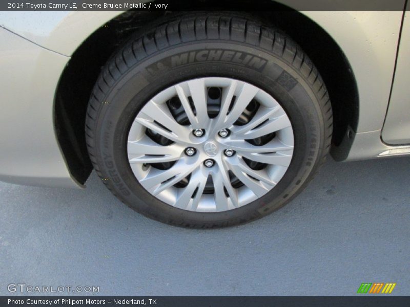 Creme Brulee Metallic / Ivory 2014 Toyota Camry LE