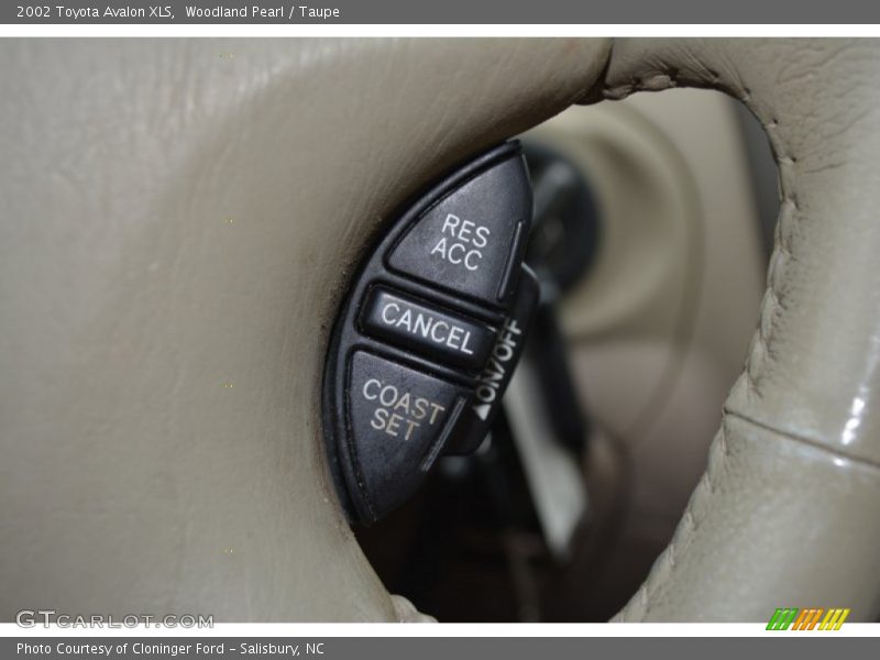 Controls of 2002 Avalon XLS