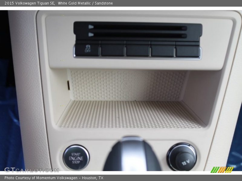 White Gold Metallic / Sandstone 2015 Volkswagen Tiguan SE