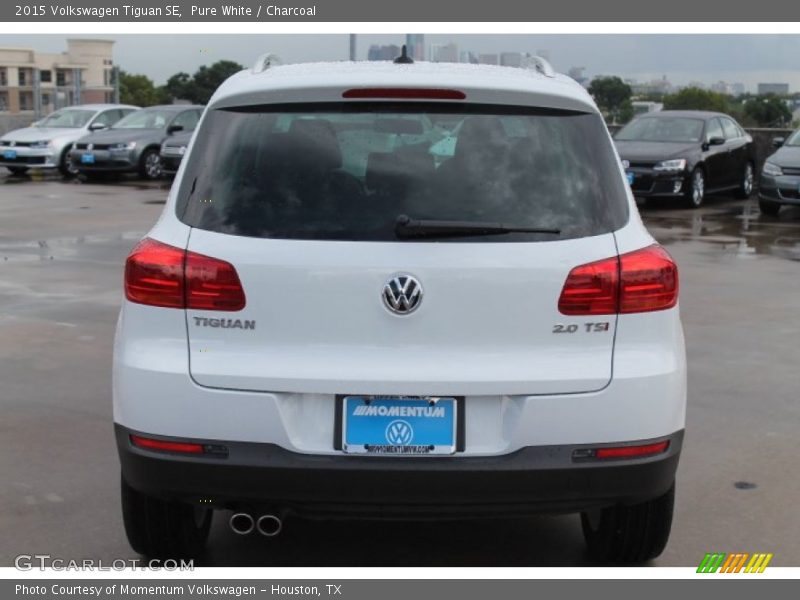 Pure White / Charcoal 2015 Volkswagen Tiguan SE