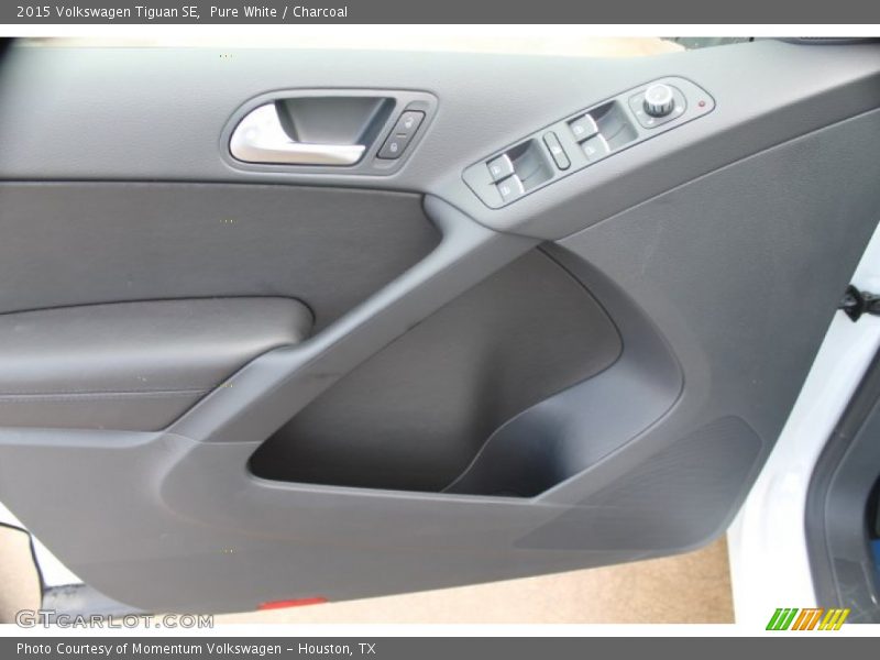 Pure White / Charcoal 2015 Volkswagen Tiguan SE