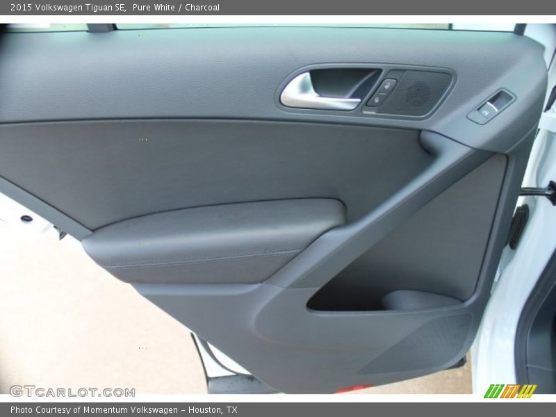 Pure White / Charcoal 2015 Volkswagen Tiguan SE