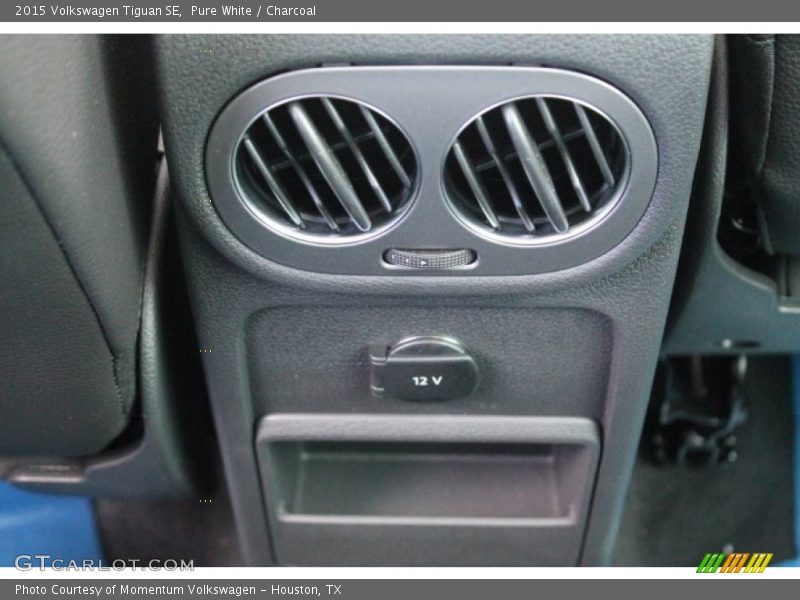 Pure White / Charcoal 2015 Volkswagen Tiguan SE