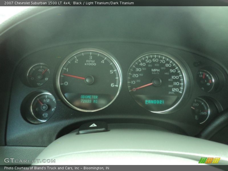 Black / Light Titanium/Dark Titanium 2007 Chevrolet Suburban 1500 LT 4x4