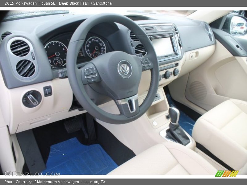 Deep Black Pearl / Sandstone 2015 Volkswagen Tiguan SE