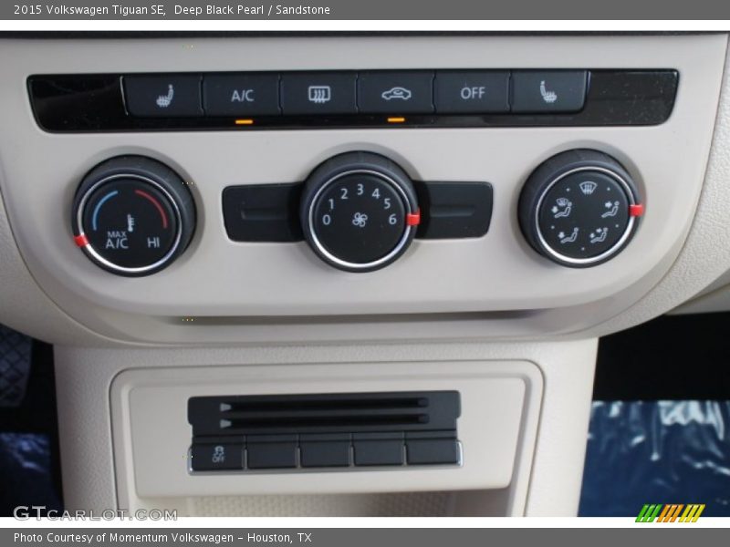 Deep Black Pearl / Sandstone 2015 Volkswagen Tiguan SE