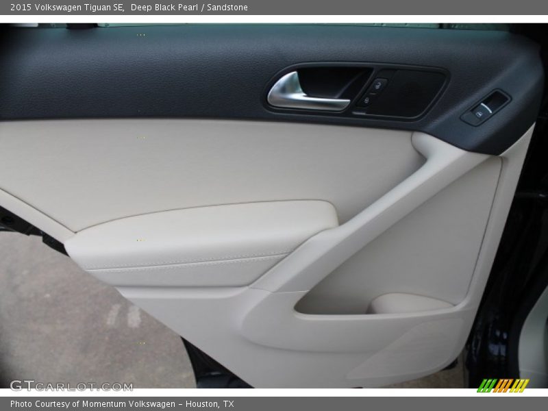 Deep Black Pearl / Sandstone 2015 Volkswagen Tiguan SE