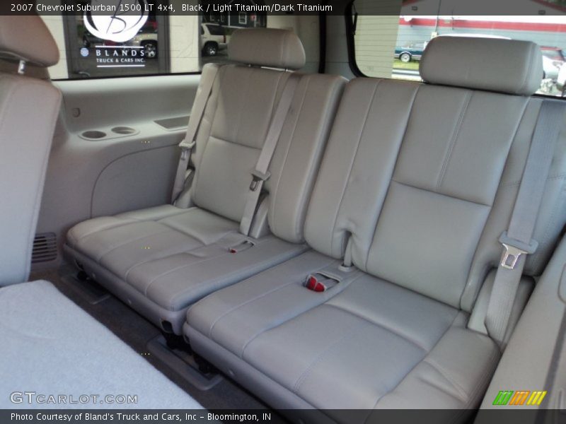 Black / Light Titanium/Dark Titanium 2007 Chevrolet Suburban 1500 LT 4x4