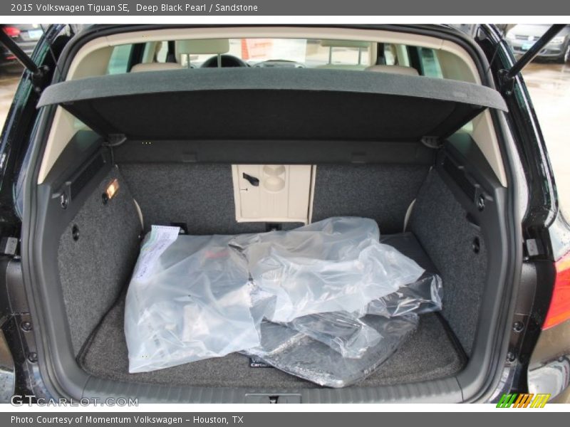 Deep Black Pearl / Sandstone 2015 Volkswagen Tiguan SE