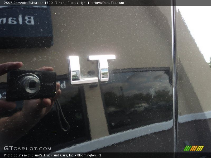 Black / Light Titanium/Dark Titanium 2007 Chevrolet Suburban 1500 LT 4x4