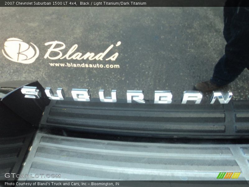 Black / Light Titanium/Dark Titanium 2007 Chevrolet Suburban 1500 LT 4x4