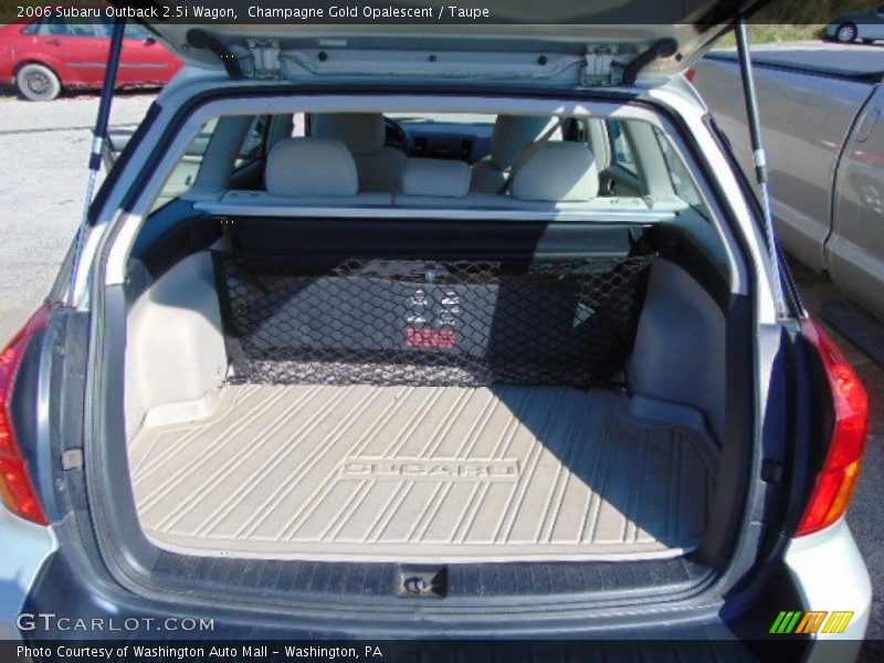 Champagne Gold Opalescent / Taupe 2006 Subaru Outback 2.5i Wagon