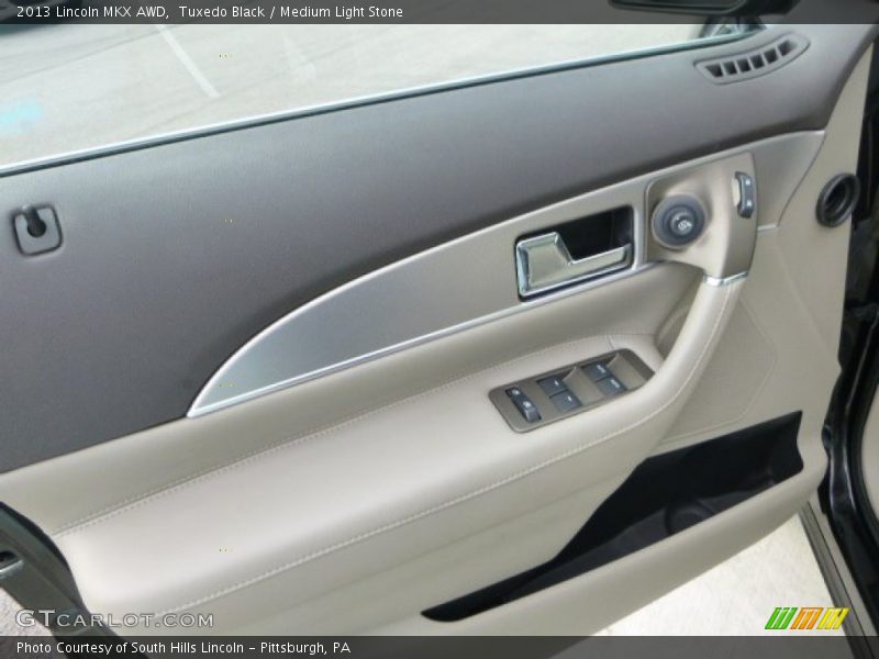 Tuxedo Black / Medium Light Stone 2013 Lincoln MKX AWD