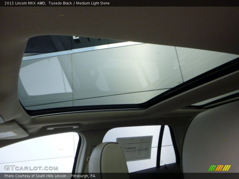 Tuxedo Black / Medium Light Stone 2013 Lincoln MKX AWD