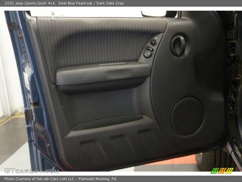 Steel Blue Pearlcoat / Dark Slate Gray 2002 Jeep Liberty Sport 4x4