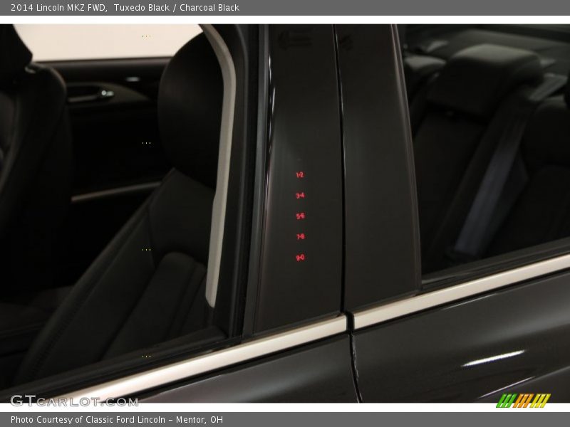Tuxedo Black / Charcoal Black 2014 Lincoln MKZ FWD