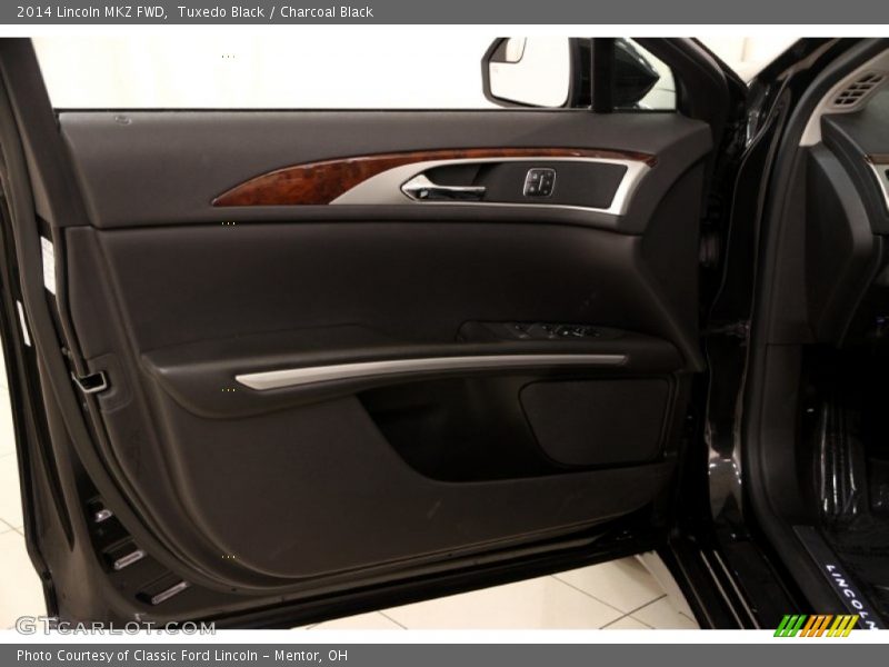 Tuxedo Black / Charcoal Black 2014 Lincoln MKZ FWD