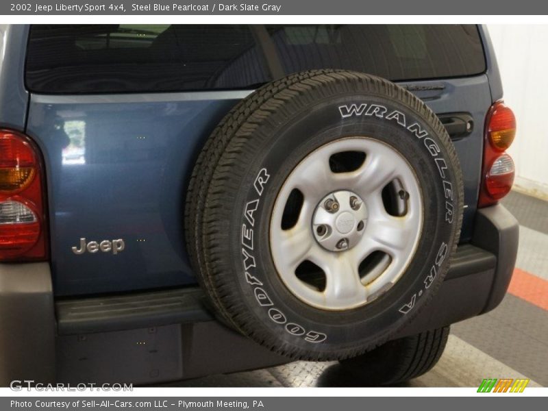 Steel Blue Pearlcoat / Dark Slate Gray 2002 Jeep Liberty Sport 4x4