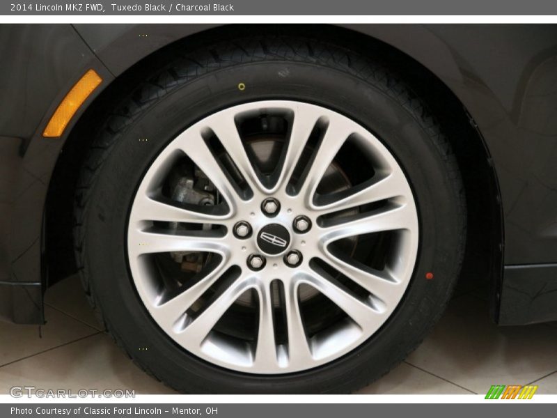 Tuxedo Black / Charcoal Black 2014 Lincoln MKZ FWD