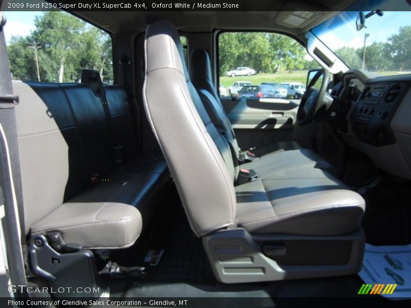 Oxford White / Medium Stone 2009 Ford F250 Super Duty XL SuperCab 4x4