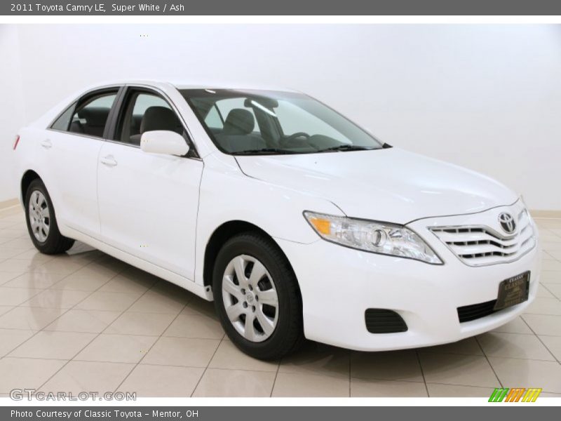Super White / Ash 2011 Toyota Camry LE
