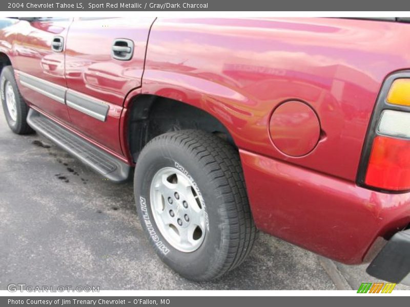Sport Red Metallic / Gray/Dark Charcoal 2004 Chevrolet Tahoe LS