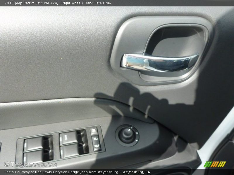 Bright White / Dark Slate Gray 2015 Jeep Patriot Latitude 4x4