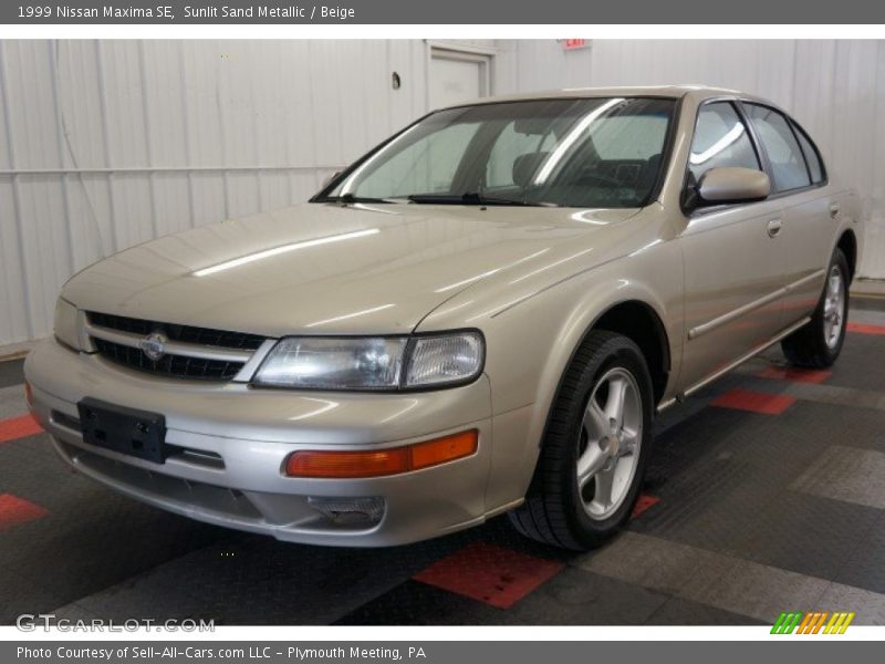 Sunlit Sand Metallic / Beige 1999 Nissan Maxima SE