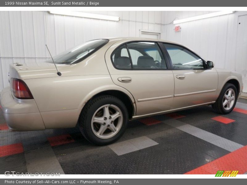 Sunlit Sand Metallic / Beige 1999 Nissan Maxima SE